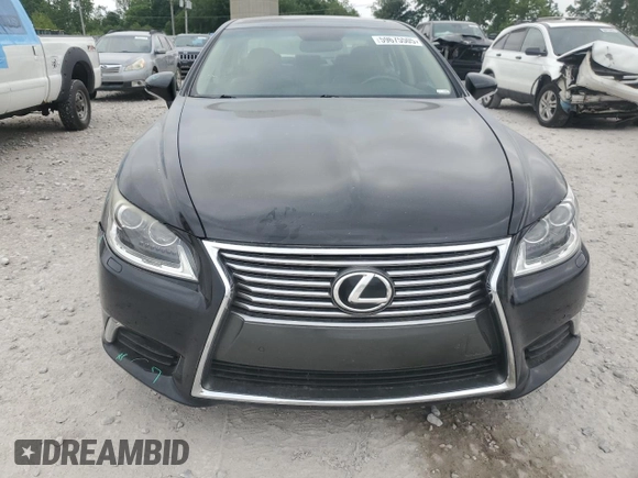 2013 Lexus LS 460 with VIN JTHCL5EF1D5015774, listed as a Copart auction lot 59675505 with 99,323 mi miles and Clean title. Bid and sale history available at DreamBid. Image 5.