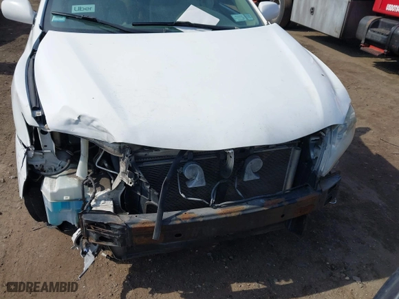 2011 Toyota Camry LE with VIN 4T1BK3EK0BU622135, listed as a IAAI auction lot 41726764 with 176,939 mi miles. Bid and sale history available at carsss.com. Image 6.