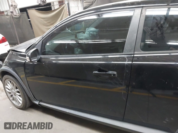 2009 Volvo C30 with VIN YV1MK672592145939, listed as a IAAI auction lot 41850736 with 66,988 mi miles and . Bid and sale history available at DreamBid. Image 15.