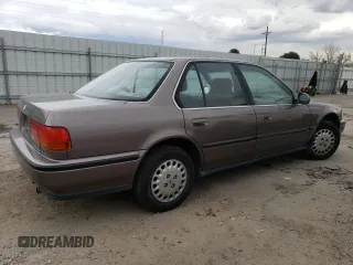 1993 Honda Accord LX with VIN JHMCB7652PC009471, listed as a Copart auction lot 47173745 with 126,397 mi miles and Clean Title. Bid and sale history available at carsss.com. Image 3.