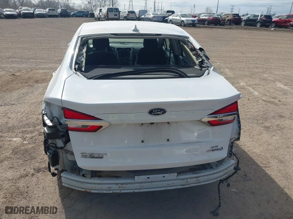 2019 Ford Fusion Hybrid SE with VIN 3FA6P0LU0KR164670, listed as a IAAI auction lot 41811458 with 91,428 mi miles. Bid and sale history available at carsss.com. Image 17.