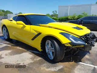 2016 Chevrolet Corvette 1LT z VIN 1G1YB2D77G5111974, wystawiony jako IAAI lot #42134341 z przebiegiem 28 287 mil mil oraz . Historia ofert i sprzedaży dostępna na DreamBid. Obrazek 1.