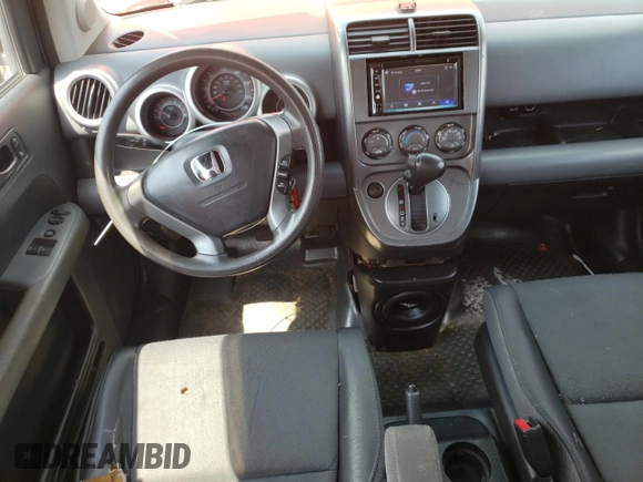 2003 Honda Element EX z VIN 5J6YH28543L031207, wystawiony jako Copart lot #62217915 z przebiegiem 207 007 mil mil oraz Czysty tytuł • Clean title. Historia ofert i sprzedaży dostępna na DreamBid. Obrazek 8.
