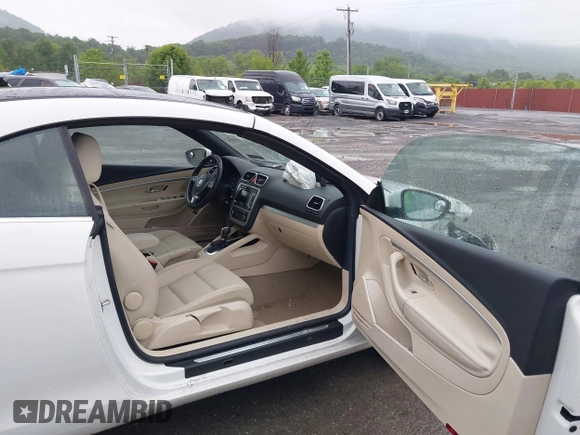 2012 Volkswagen Eos Komfort с VIN WVWBW7AH0CV004383, выставлен на аукционе IAAI как лот 42313494 с пробегом 121 597 миль миль и . История ставок и продаж доступна на DreamBid. Изображение 5.