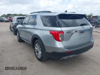 2023 Ford Explorer XLT z VIN 1FMSK7DH7PGC25301, wystawiony jako IAAI lot #42087005 z przebiegiem 10 105 mil mil oraz . Historia ofert i sprzedaży dostępna na DreamBid. Obrazek 3.