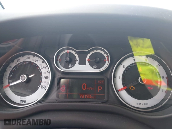 2015 FIAT 500L Urbana Trekking z VIN ZFBCFADH6FZ030774, wystawiony jako IAAI lot #42687006 z przebiegiem 76 193 mil mil oraz . Historia ofert i sprzedaży dostępna na DreamBid. Obrazek 7.
