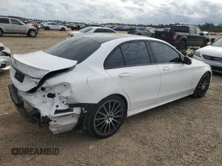 2018 Mercedes-Benz C 300 z VIN 55SWF4JB6JU260145, wystawiony jako Copart lot #48484165 z przebiegiem 44 144 mil mil oraz Szkoda całkowita • Salvage title. Historia ofert i sprzedaży dostępna na DreamBid. Obrazek 3.