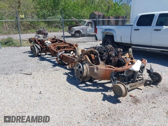 2021 Ford Super Duty F-250 SRW XL with VIN 1FT7X2B62MED99381, listed as a IAAI auction lot 41375045 with 1 mi miles. Bid and sale history available at carsss.com. Image 1.
