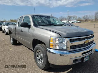 2012 Chevrolet Silverado 1500 LT with VIN 1GCRKSE7XCZ330313, listed as a IAAI auction lot 42180929 with 241,170 mi miles. Bid and sale history available at carsss.com. Image 3.