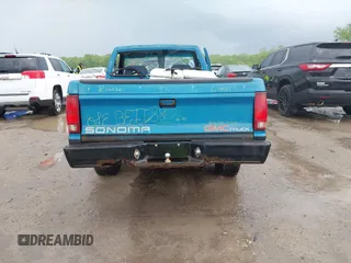 1992 GMC Sonoma z VIN 1GTCS14A9N8529102, wystawiony jako IAAI lot #42268788 z przebiegiem 83 781 mil mil oraz . Historia ofert i sprzedaży dostępna na DreamBid. Obrazek 16.
