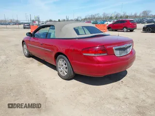 2005 Chrysler Sebring Limited with VIN 1C3EL65R75N664561, listed as a IAAI auction lot 42052562 with 121,333 mi miles and . Bid and sale history available at DreamBid. Image 3.