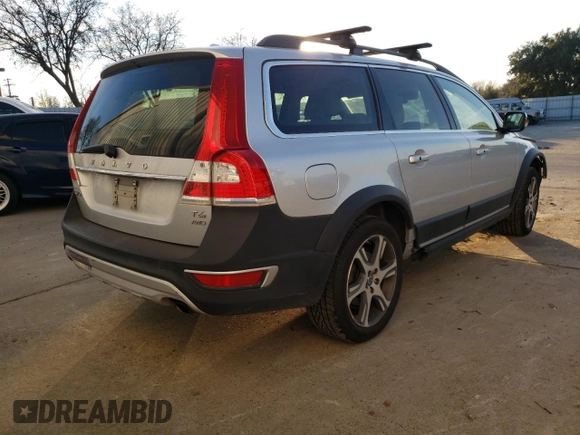 2014 Volvo XC70 T6 with VIN YV4902BZ1E1185852, listed as a Copart auction lot 87641785 with 92,456 mi miles and Salvage Title. Bid and sale history available at DreamBid. Image 3.