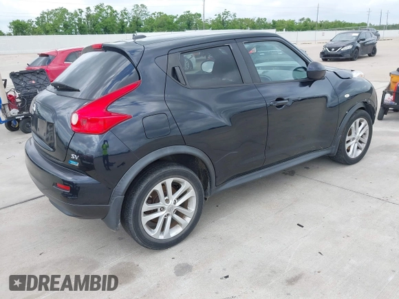 2013 Nissan Juke S with VIN JN8AF5MR6DT225931, listed as a IAAI auction lot 42138299 with 104,970 mi miles. Bid and sale history available at carsss.com. Image 4.