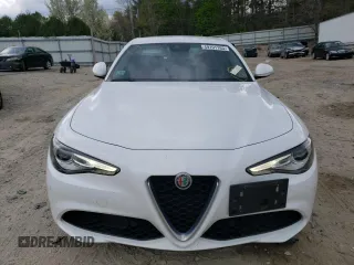 2020 Alfa Romeo Giulia with VIN ZARFANANXL7625330, listed as a Copart auction lot 49191163 with 35,507 mi miles. Bid and sale history available at carsss.com. Image 5.