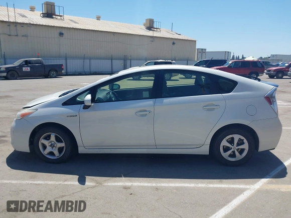 2013 Toyota Prius One z VIN JTDKN3DU6D0352580, wystawiony jako IAAI lot #42244296 z przebiegiem 304 157 mil mil oraz . Historia ofert i sprzedaży dostępna na DreamBid. Obrazek 14.