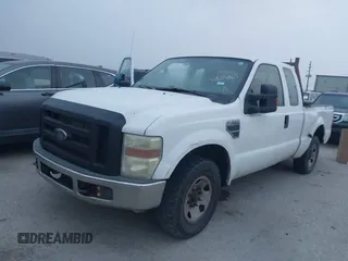 2008 Ford Super Duty F-250 SRW XL with VIN 1FTNX20568ED66942, listed as a IAAI auction lot 41809065 with 270,424 mi miles. Bid and sale history available at carsss.com. Image 2.