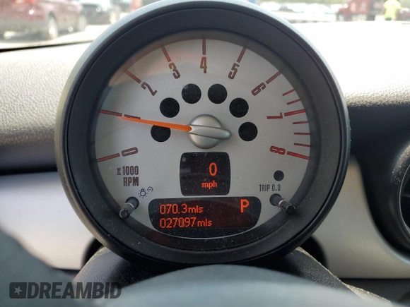2012 MINI Hardtop with VIN WMWSU3C55CT542491, listed as a Copart auction lot 61878895 with 27,097 mi miles and Clean title. Bid and sale history available at DreamBid. Image 9.