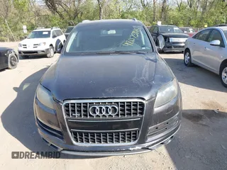 2011 Audi Q7 3.0T Premium with VIN WA1CGAFE9BD006466, listed as a IAAI auction lot 42075916 with 135,153 mi miles. Bid and sale history available at carsss.com. Image 6.