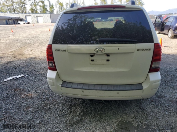 2008 Hyundai Entourage GLS with VIN KNDMC233X86045630, listed as a Copart auction lot 54603645 with 241,547 mi miles and Clean Title. Bid and sale history available at carsss.com. Image 6.