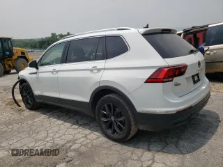 2022 Volkswagen Tiguan SE z VIN 3VV2B7AX3NM132294, wystawiony jako Copart lot #60587305 z przebiegiem 106 867 mil mil oraz Szkoda całkowita • Salvage title. Historia ofert i sprzedaży dostępna na DreamBid. Obrazek 2.