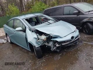2018 Toyota Prius Two with VIN JTDKBRFU4J3065886, listed as a IAAI auction lot 42011368 with Not Provided miles. Bid and sale history available at carsss.com. Image 1.