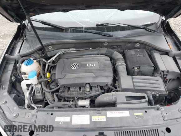 2014 Volkswagen Passat Wolfsburg Edition z VIN 1VWAT7A31EC098634, wystawiony jako IAAI lot #41924146 z przebiegiem 80 872 mil mil oraz . Historia ofert i sprzedaży dostępna na DreamBid. Obrazek 10.