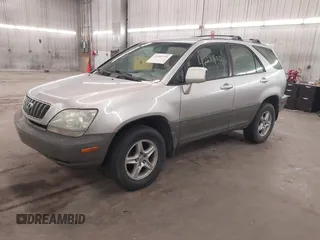 2001 Lexus RX 300 z VIN JTJHF10U610232059, wystawiony jako IAAI lot #42281100 z przebiegiem 251 076 mil mil oraz . Historia ofert i sprzedaży dostępna na DreamBid. Obrazek 2.
