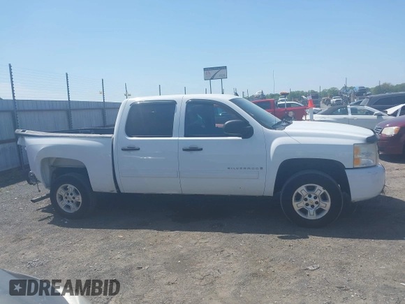 2009 Chevrolet Silverado 1500 LT with VIN 3GCEC23039G118833, listed as a IAAI auction lot 42018681 with 212,044 mi miles. Bid and sale history available at carsss.com. Image 13.