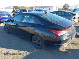 2023 Hyundai Elantra SEL z VIN 5NPLM4AG7PH089485, wystawiony jako IAAI lot #41334865 z przebiegiem 35 978 mil mil oraz . Historia ofert i sprzedaży dostępna na DreamBid. Obrazek 3.