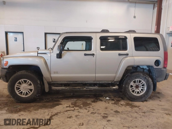 2008 Hummer H3 SUV with VIN 5GTEN13E488177368, listed as a IAAI auction lot 41424036 with 89,278 mi miles. Bid and sale history available at carsss.com. Image 14.