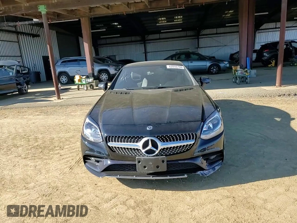 2020 Mercedes-Benz SLC 300 z VIN WDDPK3JA1LF166763, wystawiony jako Copart lot #82894704 z przebiegiem 37 870 mil mil oraz Szkoda całkowita • Salvage title. Historia ofert i sprzedaży dostępna na DreamBid. Obrazek 11.