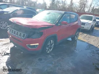 2018 Jeep Compass Limited with VIN 3C4NJDCB2JT372743, listed as a IAAI auction lot 41607888 with 124,194 mi miles. Bid and sale history available at carsss.com. Image 17.