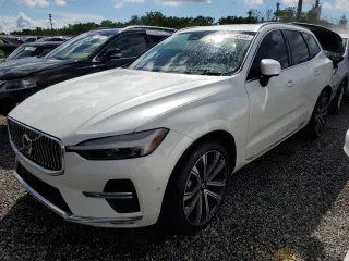 2023 Volvo XC60 Ultimate Bright Theme z VIN YV4L12DF3P1339678, wystawiony jako Copart lot #73740494 z przebiegiem Nie podano mil oraz Nie do naprawy • Non repairable. Historia ofert i sprzedaży dostępna na DreamBid. Obrazek 1.