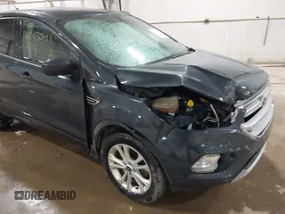 2019 Ford Escape SE z VIN 1FMCU9GD2KUA31904, wystawiony jako IAAI lot #41843341 z przebiegiem 125 605 mil mil oraz . Historia ofert i sprzedaży dostępna na DreamBid. Obrazek 17.