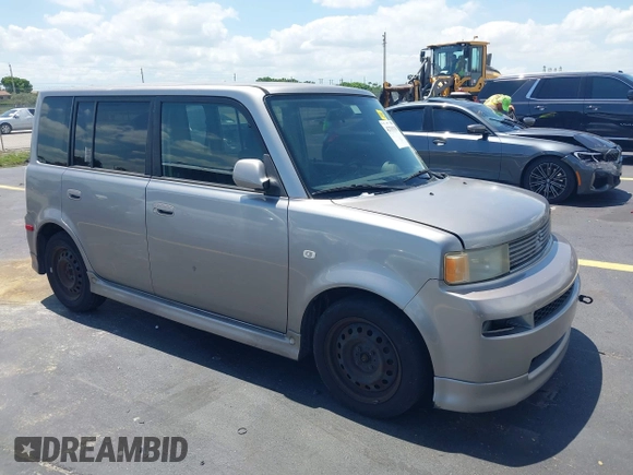 2006 Scion xB z VIN JTLKT324264122365, wystawiony jako IAAI lot #42315138 z przebiegiem 294 826 mil mil oraz . Historia ofert i sprzedaży dostępna na DreamBid. Obrazek 1.