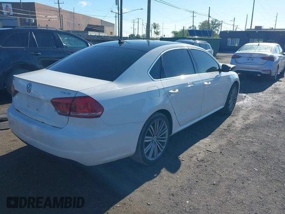 2015 Volkswagen Passat SE с VIN 1VWBS7A31FC075721, выставлен на аукционе IAAI как лот 42326684 с пробегом 177 448 миль миль и . История ставок и продаж доступна на DreamBid. Изображение 4.