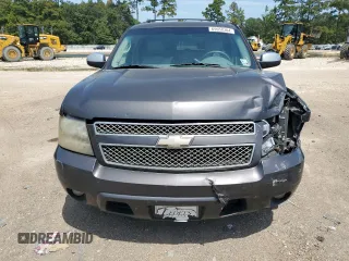 2010 Chevrolet Suburban LT with VIN 1GNUCJE08AR282271, listed as a Copart auction lot 69958304 with 252,836 mi miles and Salvage Title. Bid and sale history available at carsss.com. Image 5.