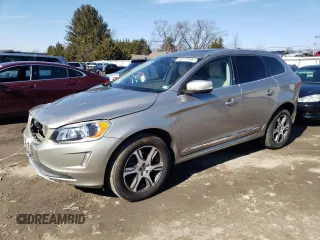 2014 Volvo XC60 3.0L R-Design Premier Plus with VIN YV4902DZ8E2503781, listed as a Copart auction lot 45177535 with 85,457 mi miles and Salvage Title. Bid and sale history available at carsss.com. Image 1.