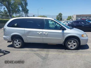 2005 Dodge Caravan SXT с VIN 2D4GP44L25R401250, выставлен на аукционе IAAI как лот 42544407 с пробегом 91 835 миль миль и . История ставок и продаж доступна на DreamBid. Изображение 13.