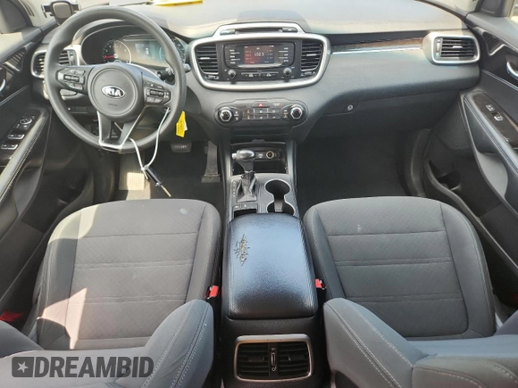 2017 Kia Sorento LX with VIN 5XYPGDA59HG320340, listed as a Copart auction lot 62184305 with 227,740 mi miles and Clean title. Bid and sale history available at DreamBid. Image 8.