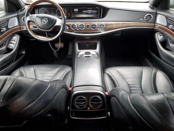 2015 Mercedes-Benz S 550 with VIN WDDUG8FB2FA148714, listed as a Copart auction lot 52670345 with 226,473 mi miles and Salvage Title. Bid and sale history available at DreamBid. Image 8.