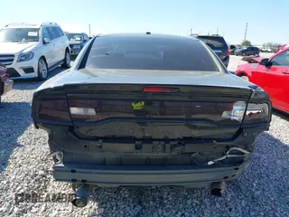 2015 Dodge Charger SRT Hellcat z VIN 2C3CDXL99FH860606, wystawiony jako IAAI lot #38994683 z przebiegiem 33 726 mil mil oraz . Historia ofert i sprzedaży dostępna na DreamBid. Obrazek 16.