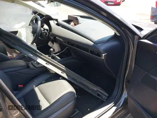 2021 Mazda CX-30 Select z VIN 3MVDMABL3MM233701, wystawiony jako IAAI lot #42086778 z przebiegiem Nie podano mil oraz . Historia ofert i sprzedaży dostępna na DreamBid. Obrazek 5.