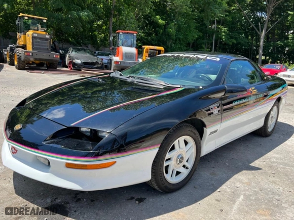 1993 Chevrolet Camaro Z28 with VIN 2G1FP22P3P2106343, listed as a Copart auction lot 80004374 with 32,035 mi miles and Clean Title. Bid and sale history available at carsss.com. Image 2.