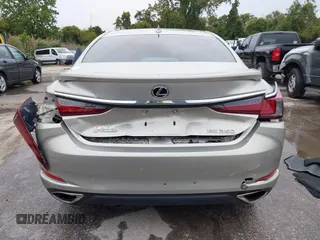 2020 Lexus ES with VIN 58ADZ1B13LU065431, listed as a IAAI auction lot 40466609 with 35,488 mi miles. Bid and sale history available at carsss.com. Image 16.