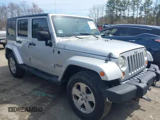 2007 Jeep Wrangler Unlimited Sahara with VIN 1J4GA59167L195254, listed as a IAAI auction lot 41945934 with 252,496 mi miles and . Bid and sale history available at DreamBid. Image 1.