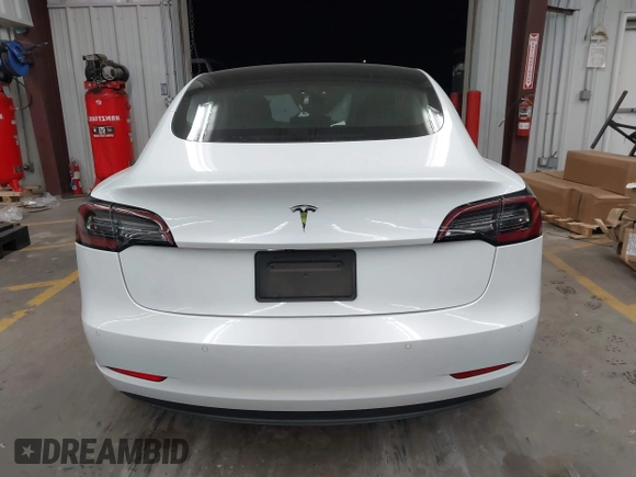 2020 Tesla Model 3 Standard Range Plus with VIN 5YJ3E1EA7LF805828, listed as a IAAI auction lot 41841505 with 44,946 mi miles and . Bid and sale history available at DreamBid. Image 17.
