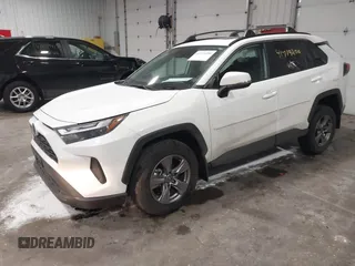 2024 Toyota RAV4 XLE with VIN 2T3P1RFV9RW488635, listed as a IAAI auction lot 41719200 with 6,175 mi miles. Bid and sale history available at carsss.com. Image 2.