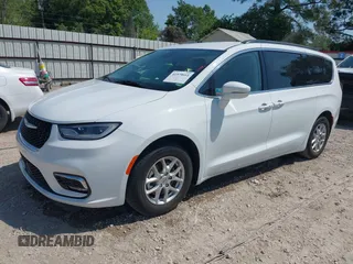 2022 Chrysler Pacifica Touring L with VIN 2C4RC1BG4NR191644, listed as a IAAI auction lot 41979011 with 84,789 mi miles and . Bid and sale history available at DreamBid. Image 17.