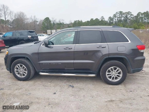 2018 Jeep Grand Cherokee Altitude with VIN 1C4RJFAG9JC325829, listed as a IAAI auction lot 41547994 with 60,652 mi miles. Bid and sale history available at carsss.com. Image 14.